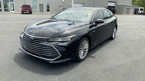 Toyota Avalon Hybrid • 2020 • 25,435 km