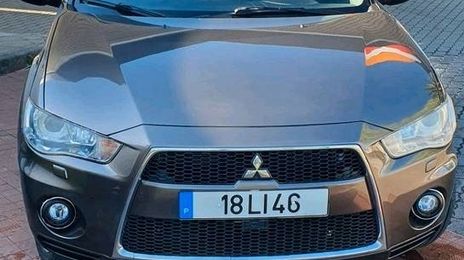 Mitsubishi Outlander • 2011 • 300,000 km