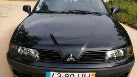 Mitsubishi Carisma • 2000 • 120,000 km