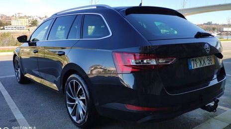 Škoda Superb • 2015 • 195,000 km