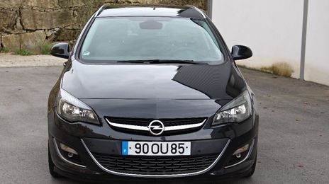 Opel Astra • 2015 • 96,000 km