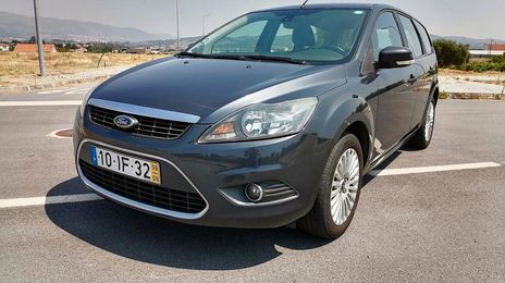 Ford Focus • 2009 • 200,000 km