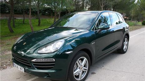 Porsche Cayenne • 2011 • 226,000 km