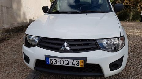 Mitsubishi L200 • 2014 • 200,000 km