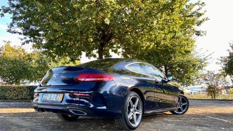 Mercedes-Benz C • 2017 • 200,000 km