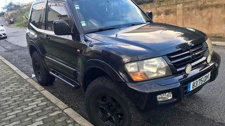 Mitsubishi Pajero • 2000 • 120,000 km