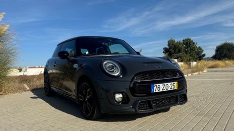 MINI Cooper • 2019 • 92,000 km