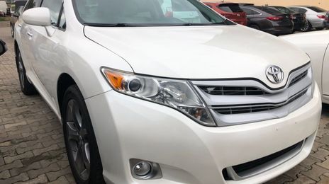 Toyota Venza • 2017 • 50,000 km