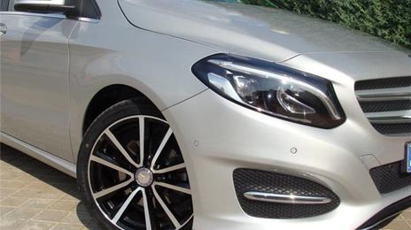 Mercedes-Benz 200 D • 2015 • 148,000 km