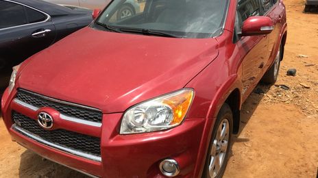 Toyota RAV4 • 2011 • 32 km