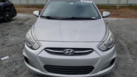 Hyundai Accent • 2015 • 10,000 mi