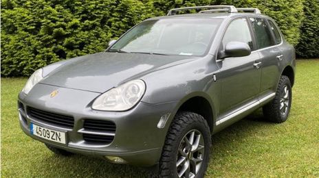 Porsche 911 • 2005 • 200,000 km