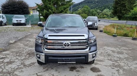 Toyota Tundra • 2017 • 194,500 km