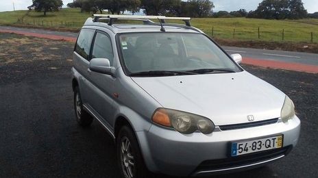 Honda CR-V • 2000 • 249,999 km