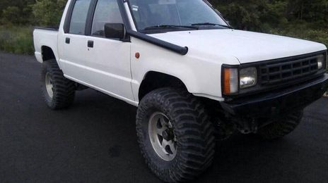 Mitsubishi L200 • 1991 • 249,999 km