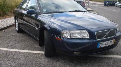 Volvo S80 • 1999 • 300,000 km