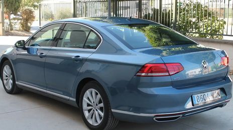 Volkswagen Passat • 2017 • 171,659 km
