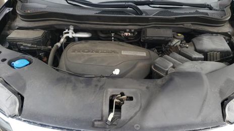 Honda Pilot • 2016 • 10,000 km