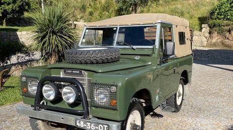 Land Rover LR3 • 1980 • 90,000 km