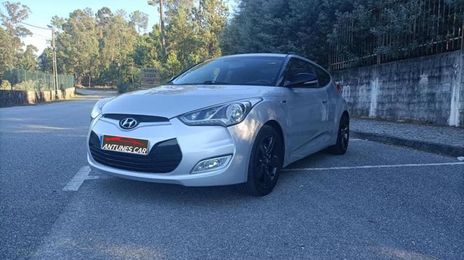 Hyundai Veloster • 2012 • 204,500 km