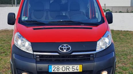 Toyota Hiace Van • 2014 • 60,000 km