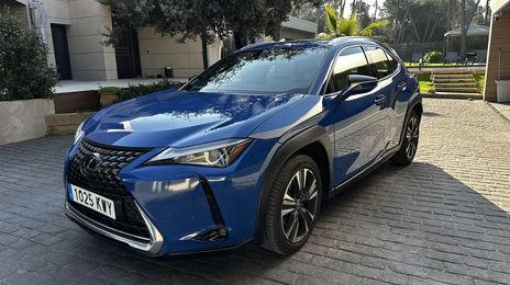 Lexus UX • 2019 • 71,400 km