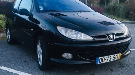 Peugeot 206 • 2001 • 190,000 km