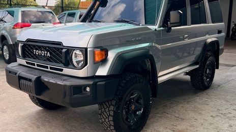 Toyota Land Cruiser • 2021 • 40,000 km