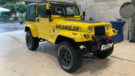 Jeep Wrangler • 1992 • 150,000 km