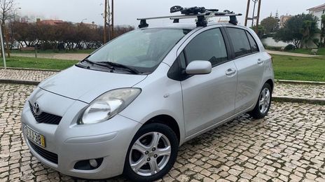 Toyota Yaris • 2010 • 196,000 km