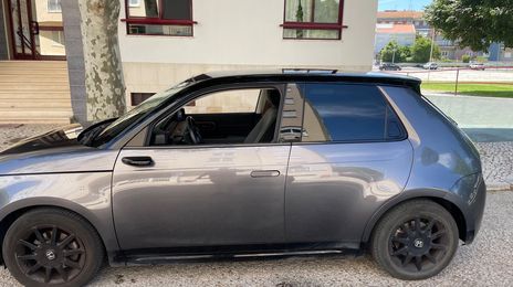 Honda Element • 2020 • 43,000 km