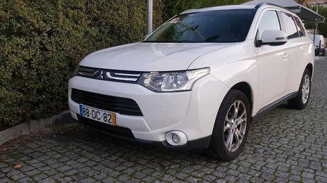 Mitsubishi Outlander • 2013 • 20,000 km