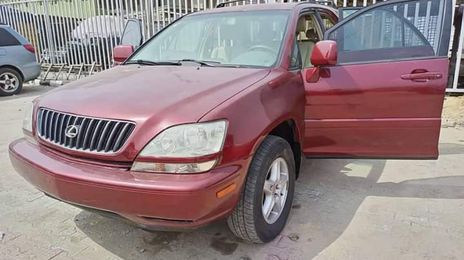 Lexus RX • 1999 • 145 km
