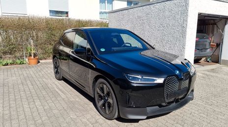 BMW i3 • 2022 • 14,500 km