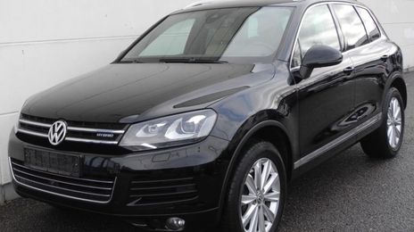 Volkswagen Touareg • 2012 • 119,996 km