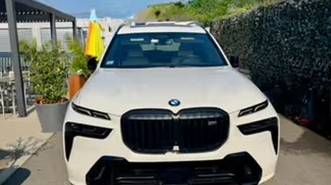 BMW X7 • 2023 • 19,250 km