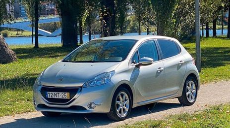Peugeot 207 • 2013 • 129,999 km
