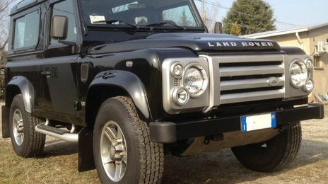 Land Rover Defender • 2008 • 153,500 km