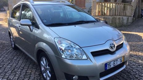 Toyota Corolla • 2007 • 225,000 km