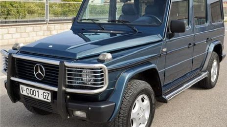 Mercedes-Benz G-Class • 1999 • 242,500 km