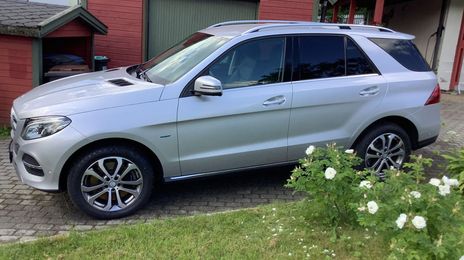 Mercedes-Benz GLE • 2016 • 38,000 km