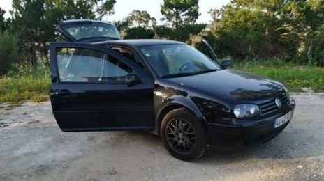 Volkswagen Golf • 2002 • 200,000 km