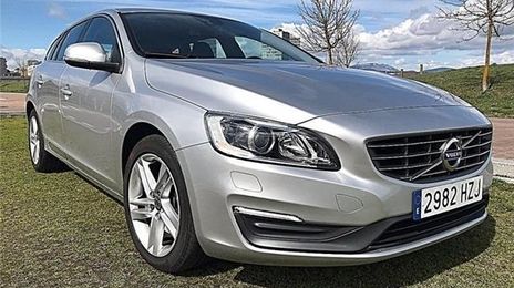 Volvo V60 • 2014 • 129,000 km