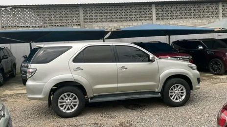 Toyota Fortuner • 2019 • 37,000 km