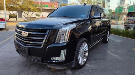 Cadillac Escalade ESV • 2020 • 80,000 km