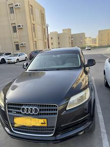Audi Q7 • 2009 • 242,000 km