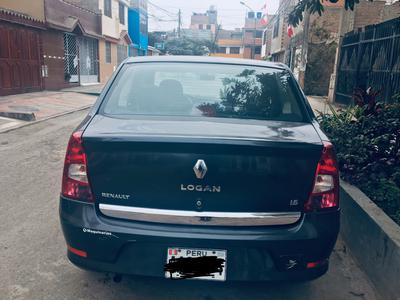 Renault Logan • 2014 • 65,000 km