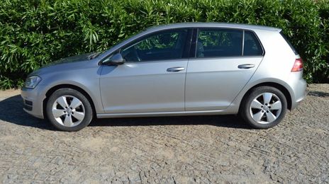 Volkswagen Golf • 2015 • 200,000 km