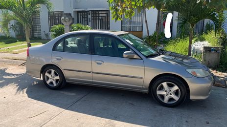 Honda Civic • 2004 • 100,000 km