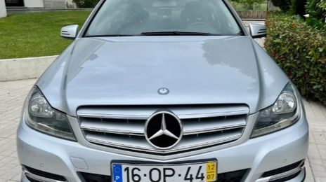 Mercedes-Benz C • 2010 • 265,000 km